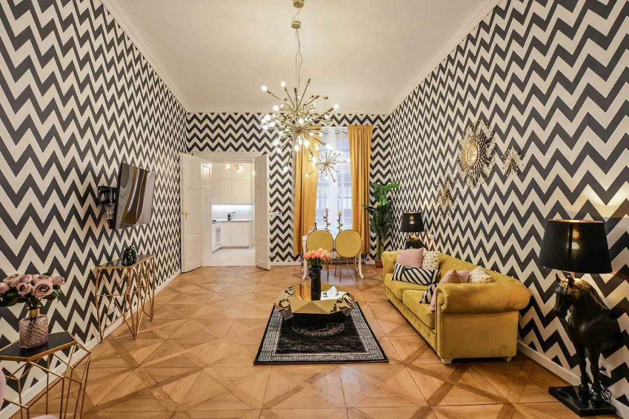 Dali Wenceslas Square Apartment Prague