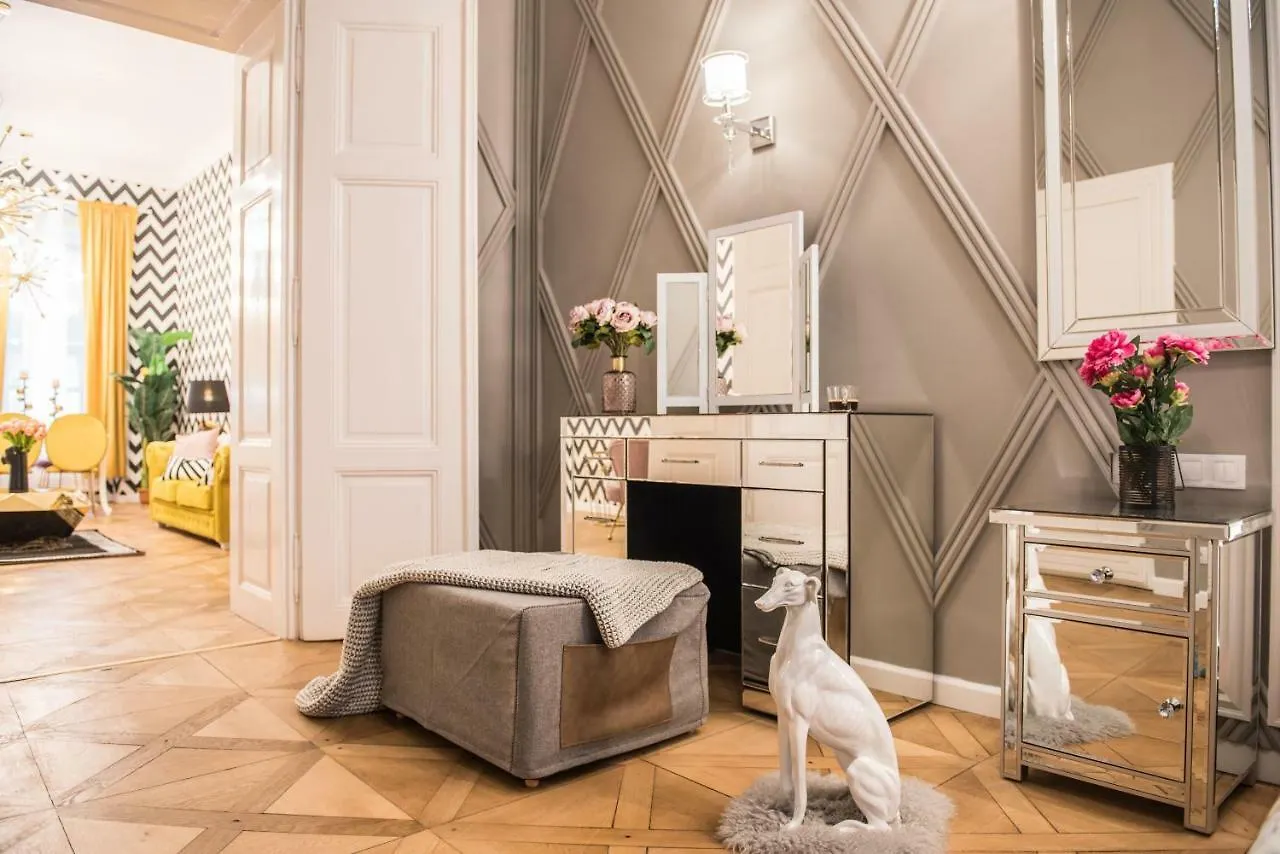 Dali Wenceslas Square Apartment Prague