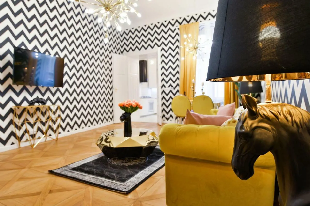 Dali Wenceslas Square Apartment Prague